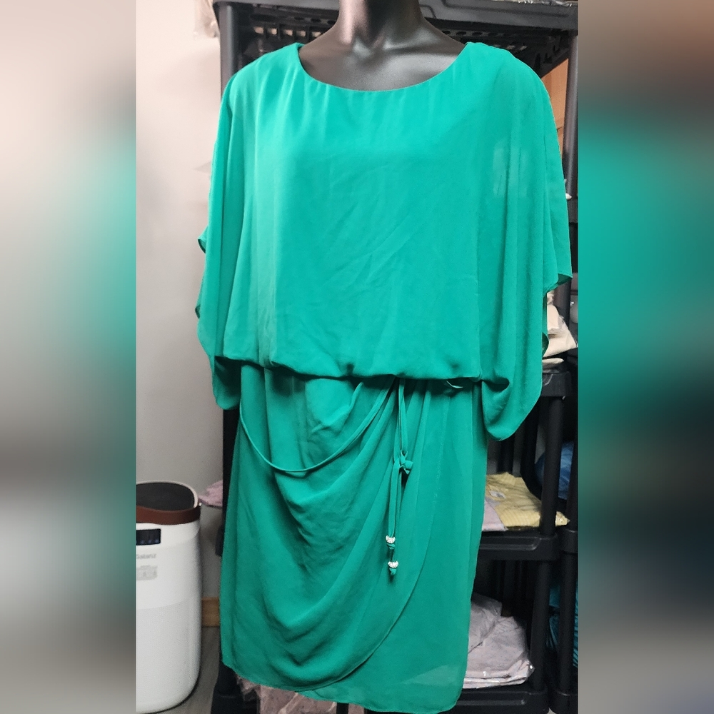 Jessica Howard Green Midi Dress - Picture 2 of 12